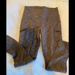 Leggings with side pockets